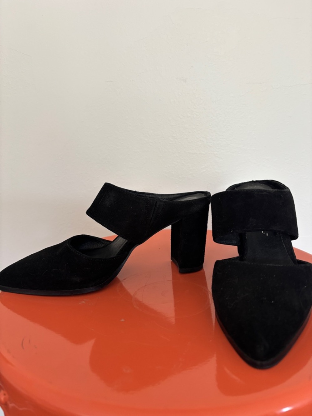 INTENTIONALLY BLANK Black Pointed-Toe Block Heel Mules - Picture 8 of 8